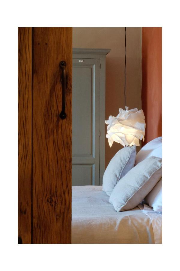 Bed and Breakfast Les Jardins De Sitaara Cucuron Exterior foto
