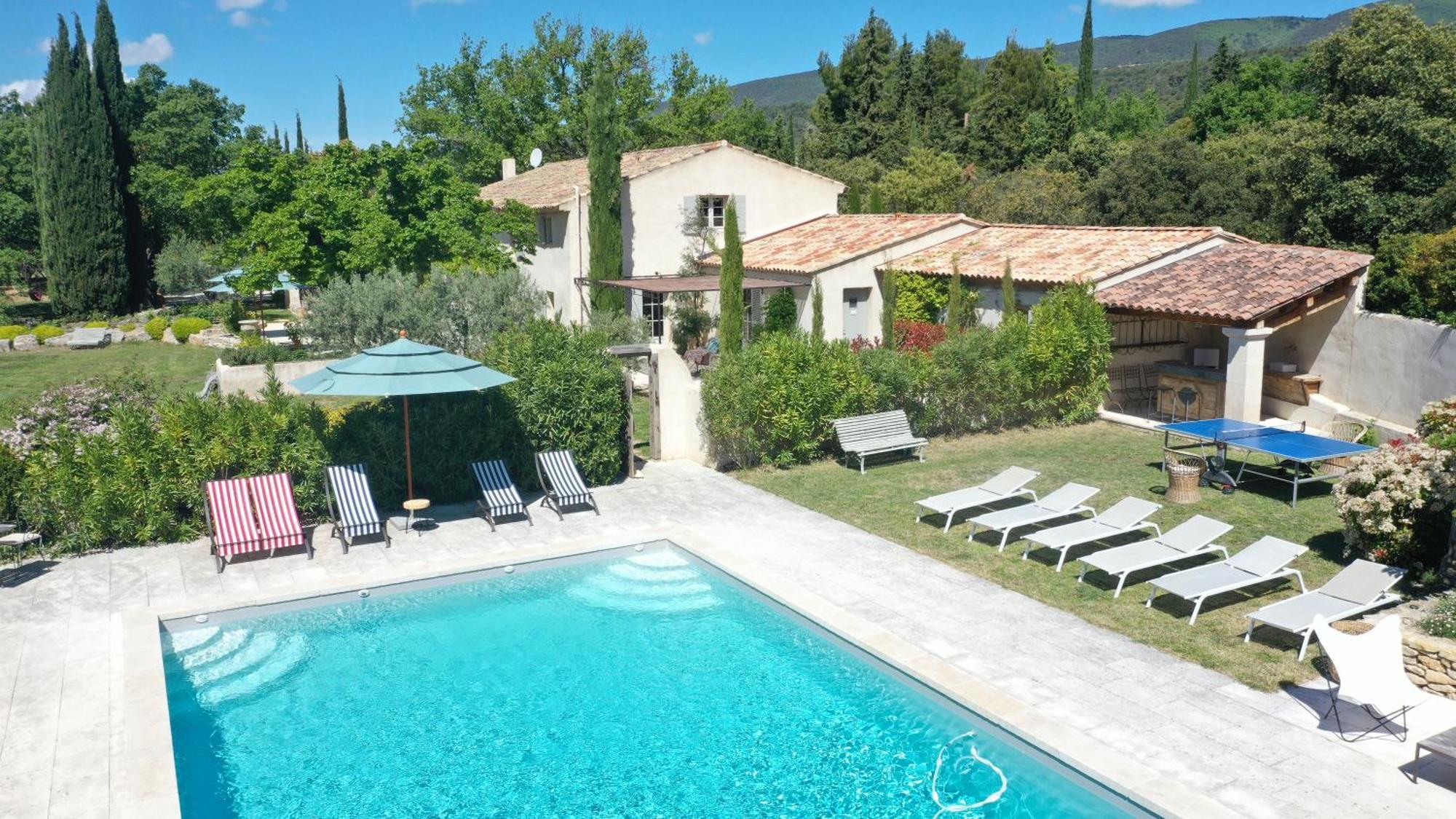 Bed and Breakfast Les Jardins De Sitaara Cucuron Exterior foto