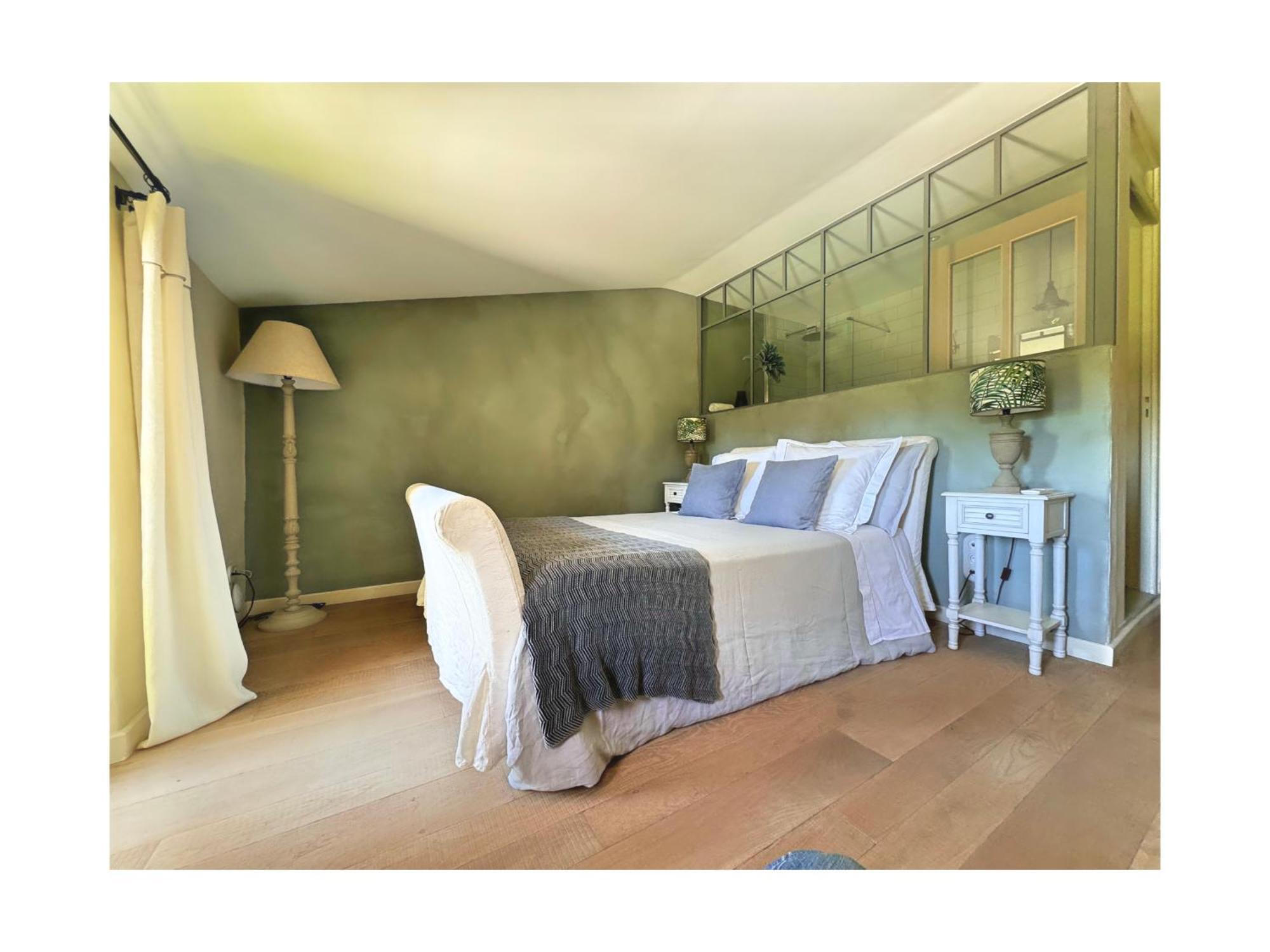 Bed and Breakfast Les Jardins De Sitaara Cucuron Exterior foto